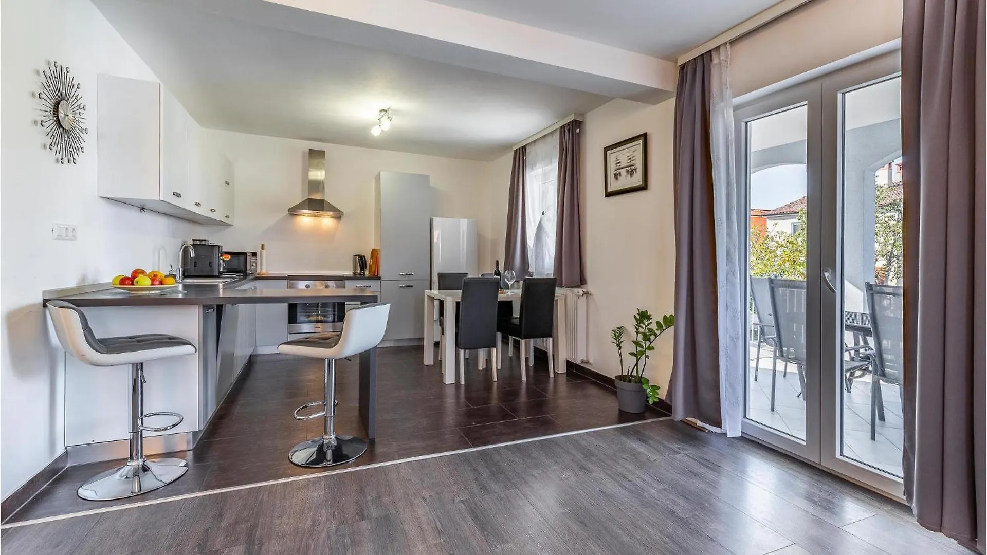 Beautiful Home In Pula With Kitchen 0*,