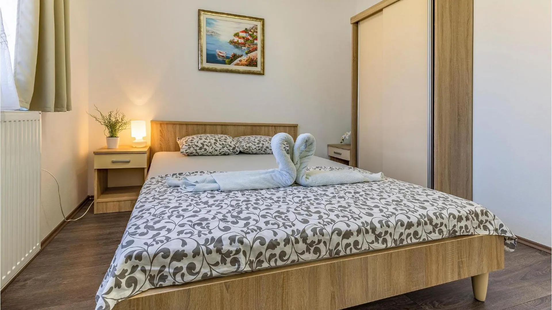 Beautiful Home In Pula With Kitchen